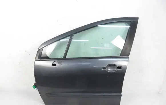 Peugeot 308 Front door 