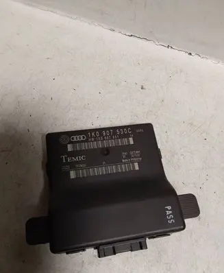 Volkswagen Golf V Gateway control module 1K0907530C 1K0907951