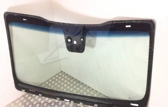 KIA Sportage Front windscreen/windshield window 43R010335 86110F1170