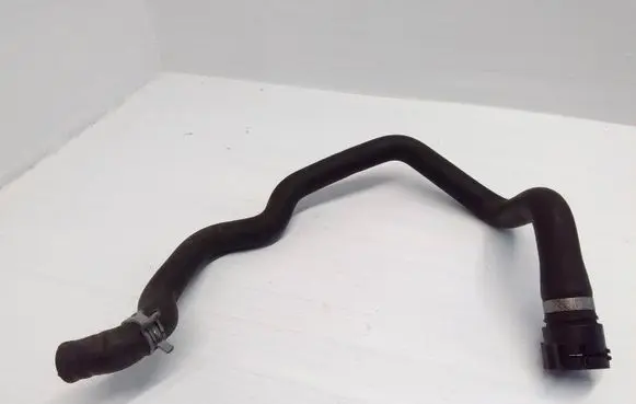 BMW 5 F10 F11 Engine coolant pipe/hose 9224372