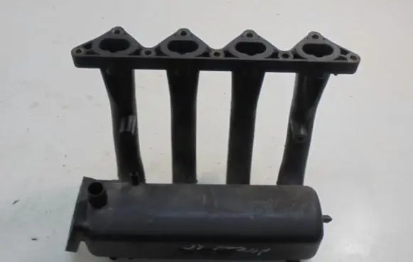 Hyundai Accent Intake manifold 