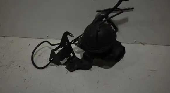 Vacuum air tank