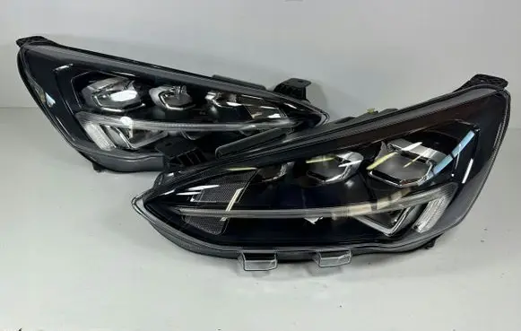 Ford Focus Headlight/headlamp