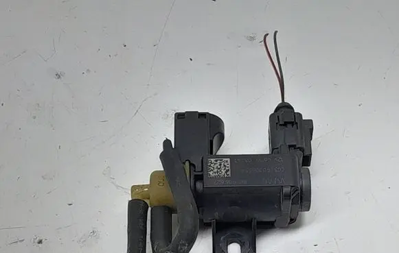 Audi A5 Sportback 8TA Turbo solenoid valve 8K0906627 4010835A