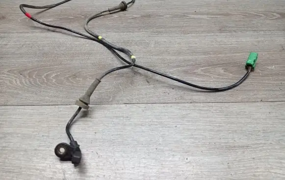 Volvo XC90 ABS rear brake sensor 10071161043 08634248