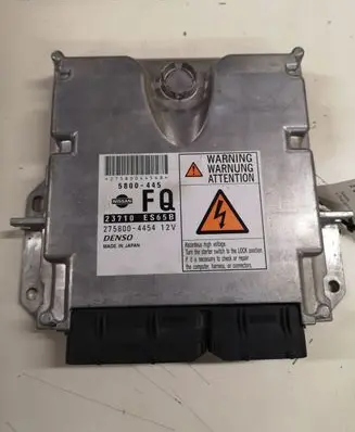 Nissan X-Trail T30 Engine control unit/module 23710ES65B 275800445412V