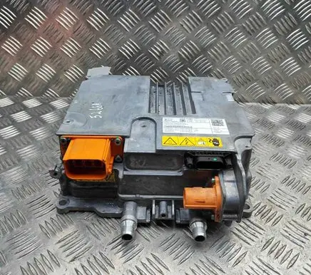 Mercedes-Benz EQB Voltage converter inverter EAP00101601002 A0009006844