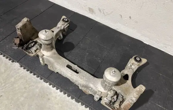 Jaguar XK8 - XKR Front subframe MJE2232AA