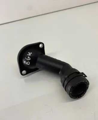 Volkswagen Golf V Engine coolant pipe/hose 06A121121C 038121121D