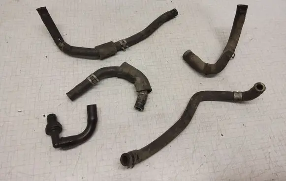 Mitsubishi Space Wagon Other engine bay part
