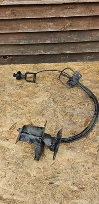 Opel Movano C Spare wheel mounting bracket 1384129080