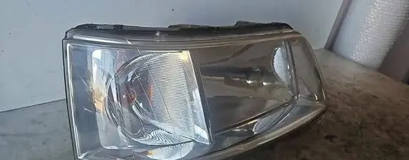 Volkswagen Transporter - Caravelle T5 Headlight/headlamp
