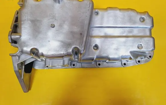 Opel Vectra B Oil sump R90400135