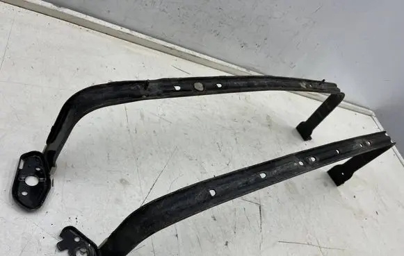 Ford Focus Fuel tank mounting bracket AV619057AC AV619054AB