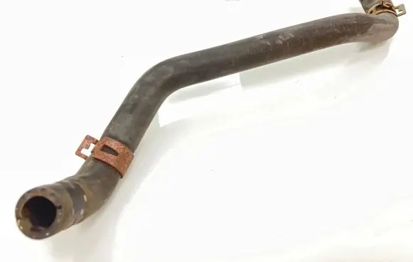Coolant pipe/hose