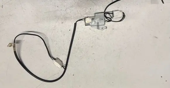 Toyota Avensis T250 Antenna control unit 8630005100 SE600295 1410009520C101