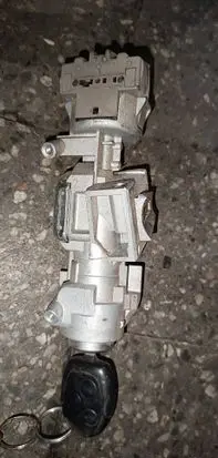 Ford Focus Ignition lock 3M513F880AC