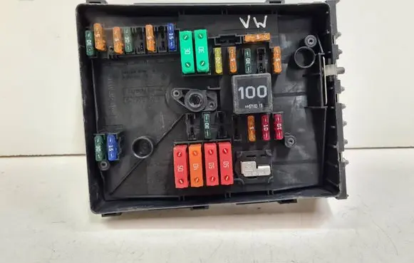 Volkswagen Touran I Fuse module 1K0937125A 017183071 0713390990