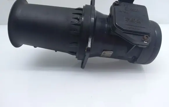Audi A4 S4 B5 8D Mass air flow meter 260397