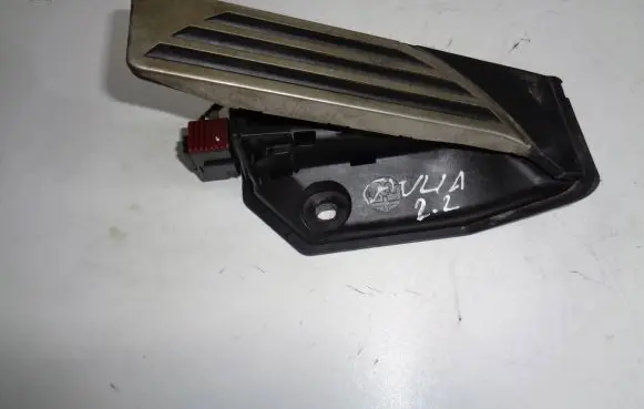 Alfa Romeo Giulia Accelerator throttle pedal 00505513370 20330479