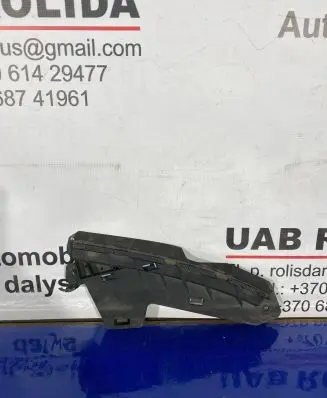 Volvo XC70 Front bumper mounting bracket 30796388