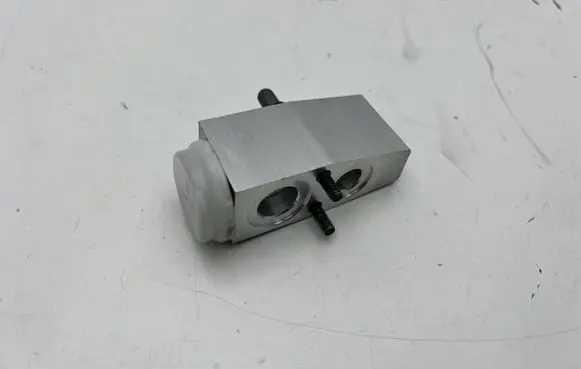 Ford Bronco Air conditioning (A/C) expansion valve MB3B-19849-AC