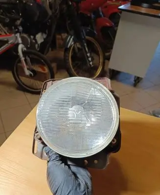 Volkswagen Golf II Headlight/headlamp 111941605A