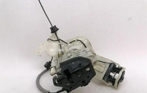 Porsche Cayenne (92A) Front door lock 8K0859016