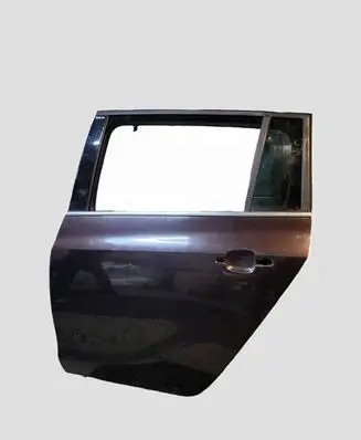 Opel Zafira C Rear door