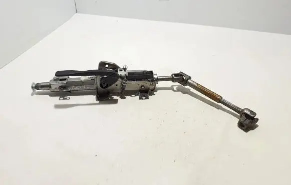 Volkswagen Golf VII Steering column universal joint 5Q1419502AC