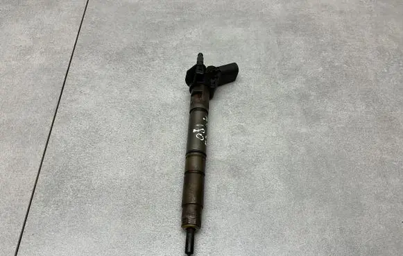 Audi A6 S6 C7 4G Fuel injector 059130277CC 0445116040