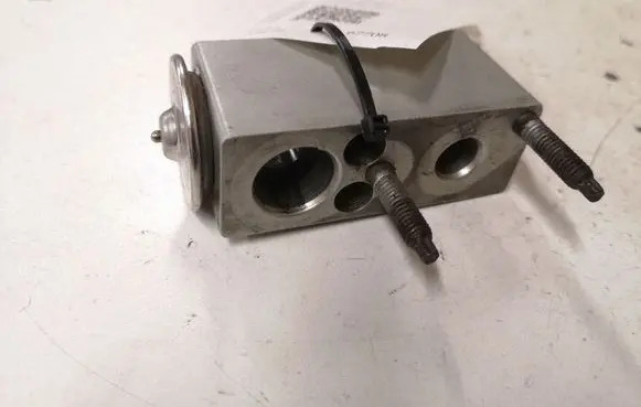 Citroen C5 Air conditioning (A/C) expansion valve 7019311 52362290