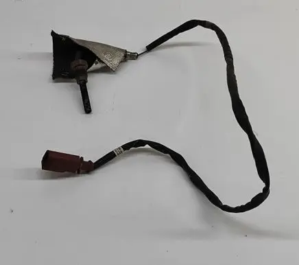 Volkswagen Caddy Oil temperature sensor 03L906088AJ