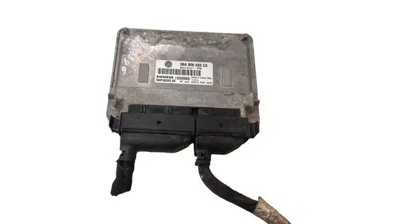 Volkswagen Golf V Engine control unit/module 06A906033CA 5WP4020303 715755