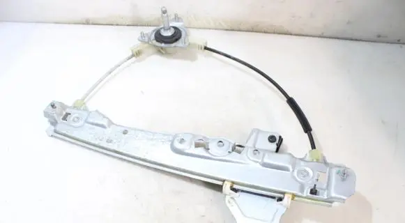 Peugeot 2008 I Rear window lifting mechanism without motor