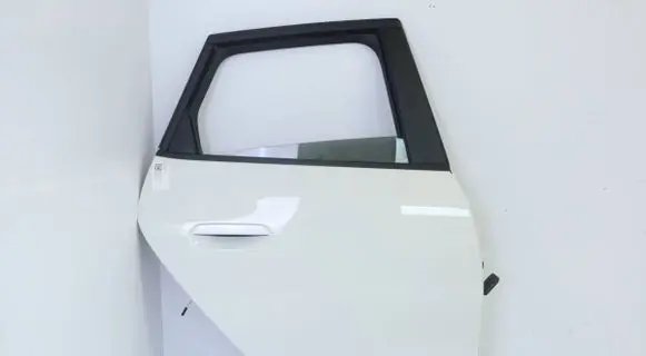 Door (2 Door Coupe)