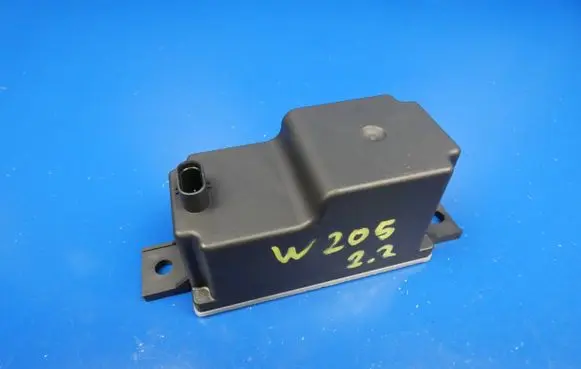 Mercedes-Benz C W205 Voltage converter inverter 