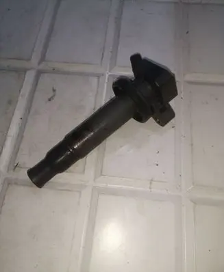 Toyota Corolla E120 E130 High voltage ignition coil 9008019019