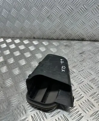 Mercedes-Benz SLK R172 Quarter panel pressure vent A1728300142