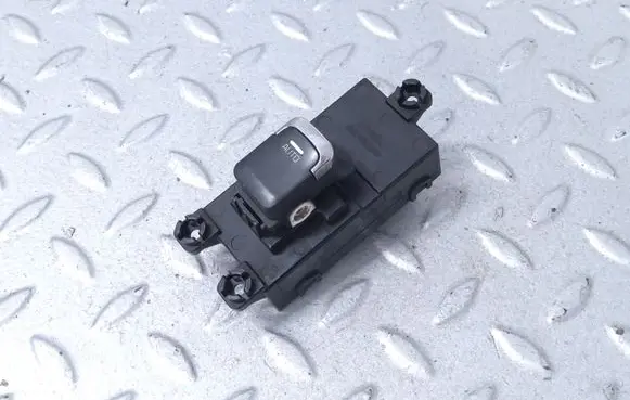 KIA Ceed Electric window control switch 93580A2100