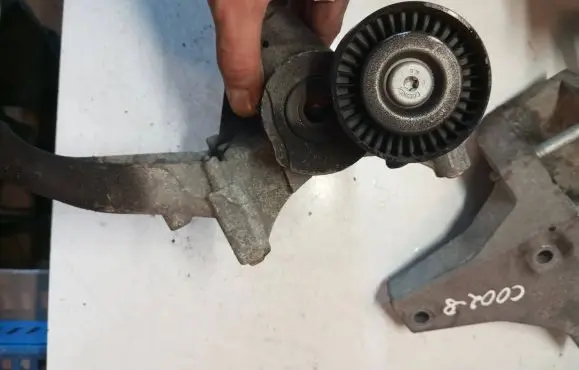 Volvo XC60 Timing belt tensioner AG9N19N586AA