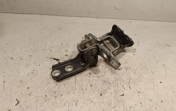 Mitsubishi L200 Rear door hinge set 