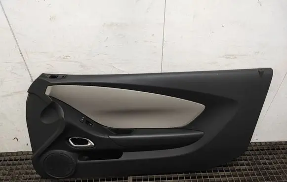 Chevrolet Camaro Front door card panel trim 22808120