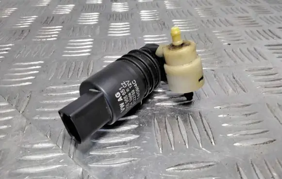 Seat Ibiza IV (6J,6P) Windscreen/windshield washer pump 1K6955651 3122789