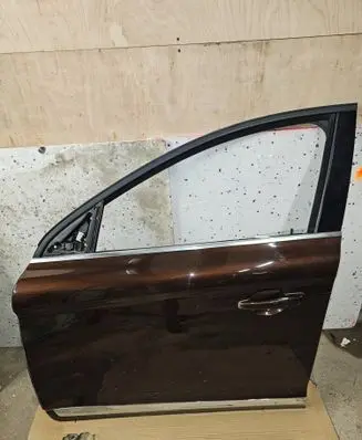 Volvo XC60 Front door