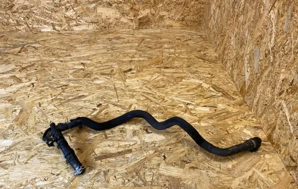 Land Rover Range Rover Sport L494 Engine coolant pipe/hose HPLA8C480CC