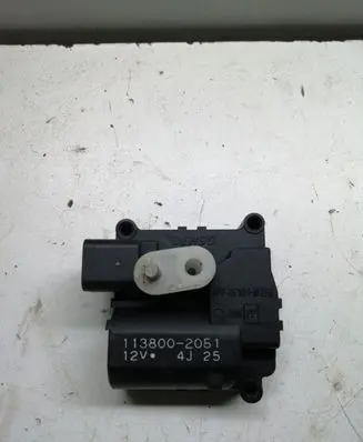 Toyota Corolla Verso AR10 Air flap motor/actuator 1138002051