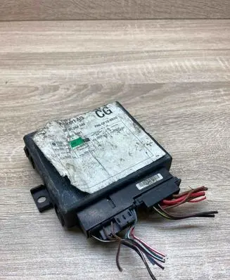 Opel Vectra B Comfort/convenience module 90564349 WITHPLUG