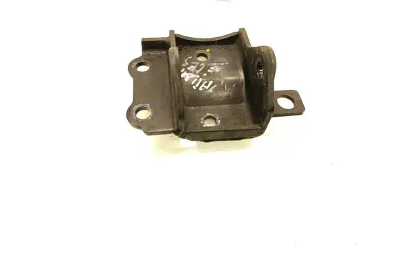 Hyundai Tucson TL Gearbox mounting bracket 