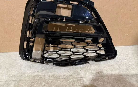 BMW 3 G20 G21 Front bumper lower grill 8069372 51118069372